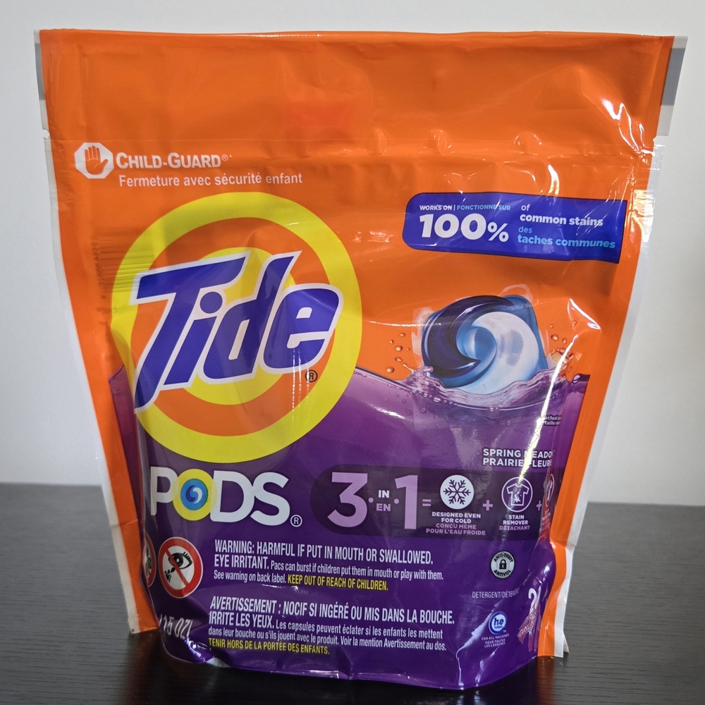 Tide PODS 3-in-1 Laundry Detergent 20ct Per Bag